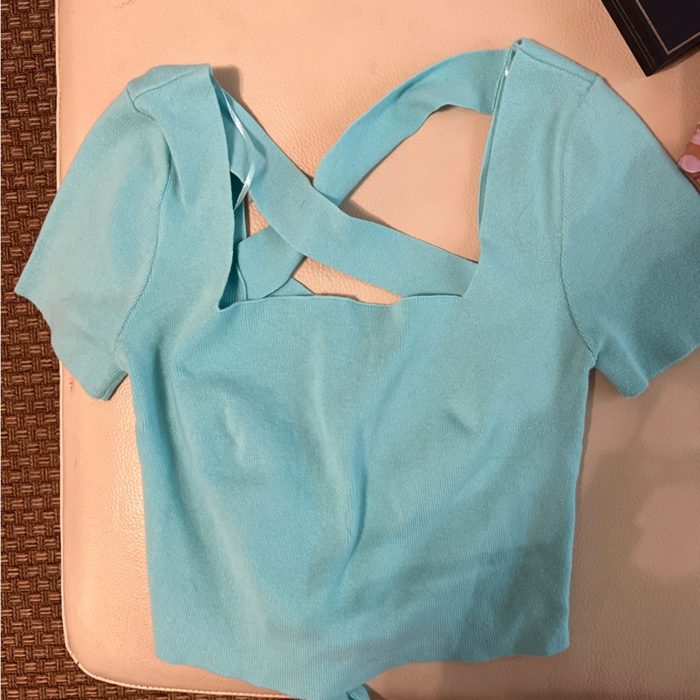 Lelis crop top